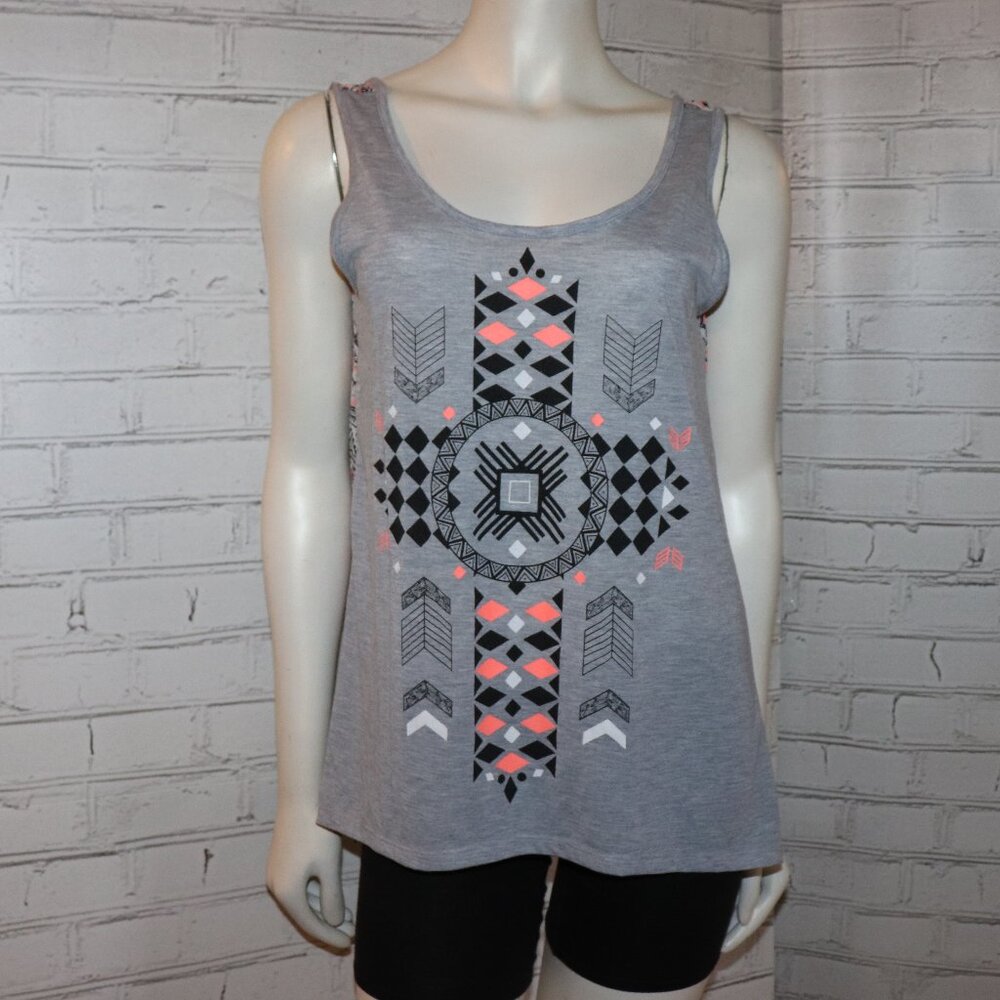🧡⚡️ Hybrid Patterned Tank · Size M · Bold & Breezy